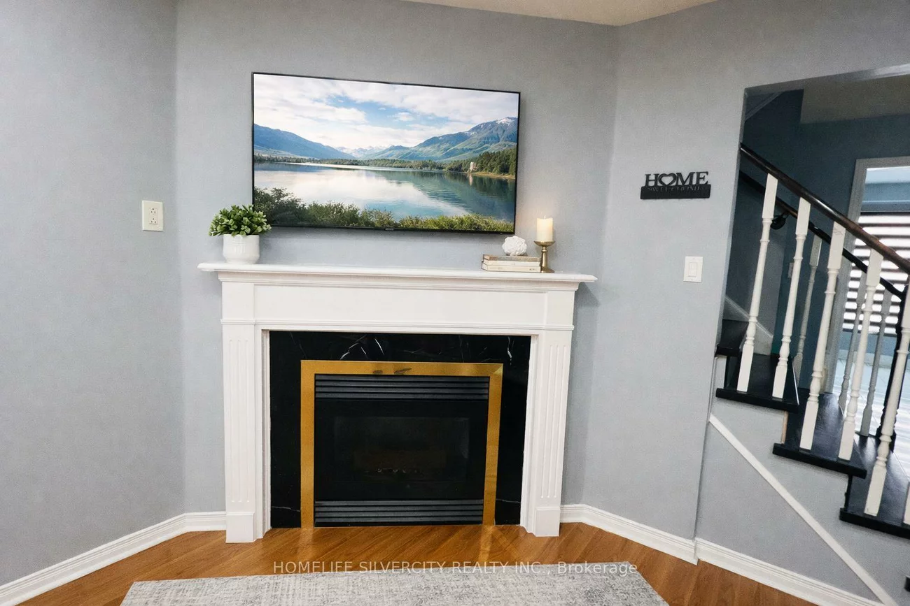 7, Bison Run, Sandringham-Wellington, Brampton