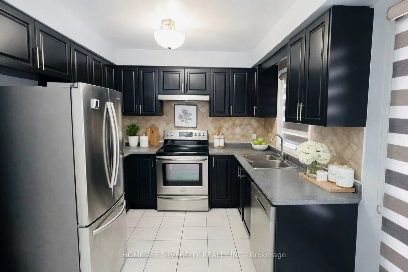 7, Bison Run, Sandringham-Wellington, Brampton