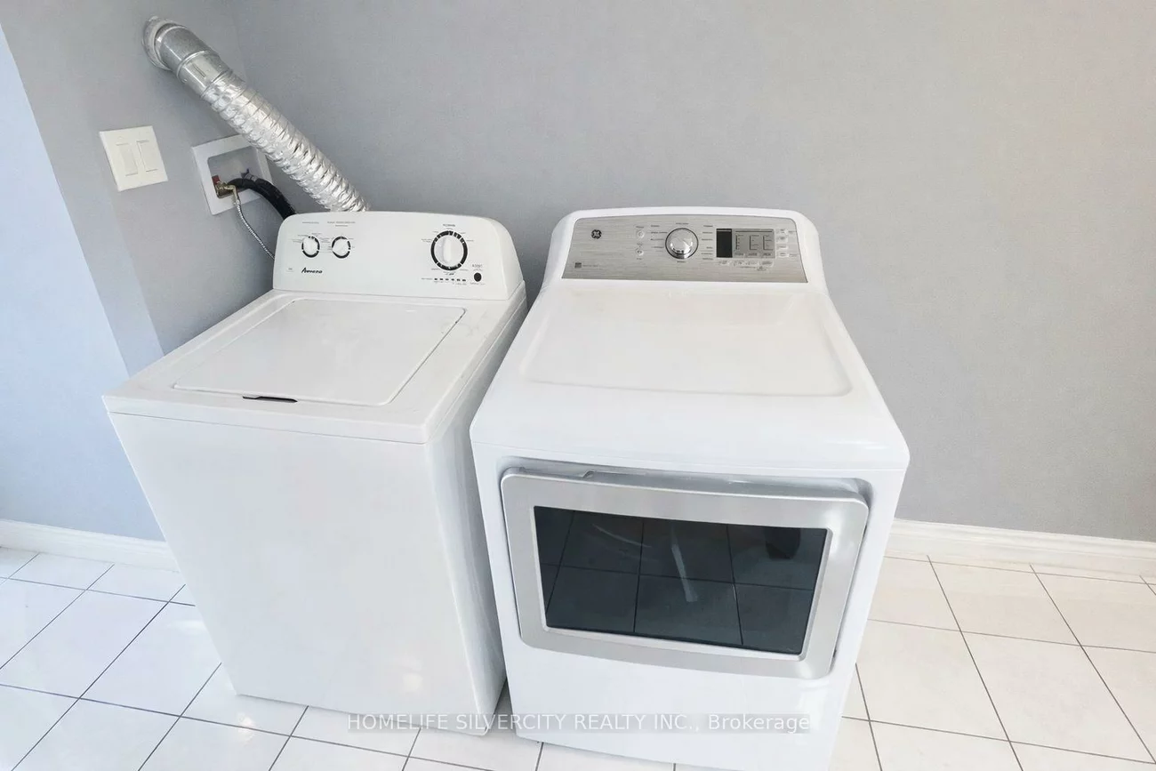 7, Bison Run, Sandringham-Wellington, Brampton