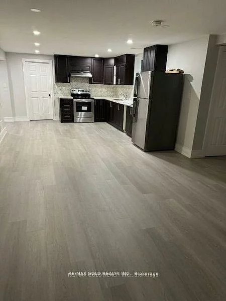 2, Tweedsmuir, Snelgrove, Brampton