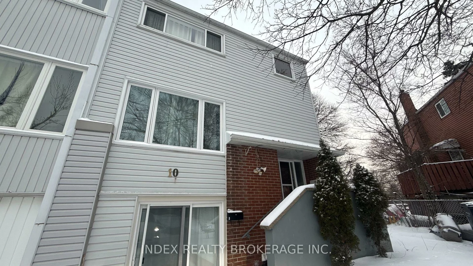 10, Lynwood, Madoc, Brampton