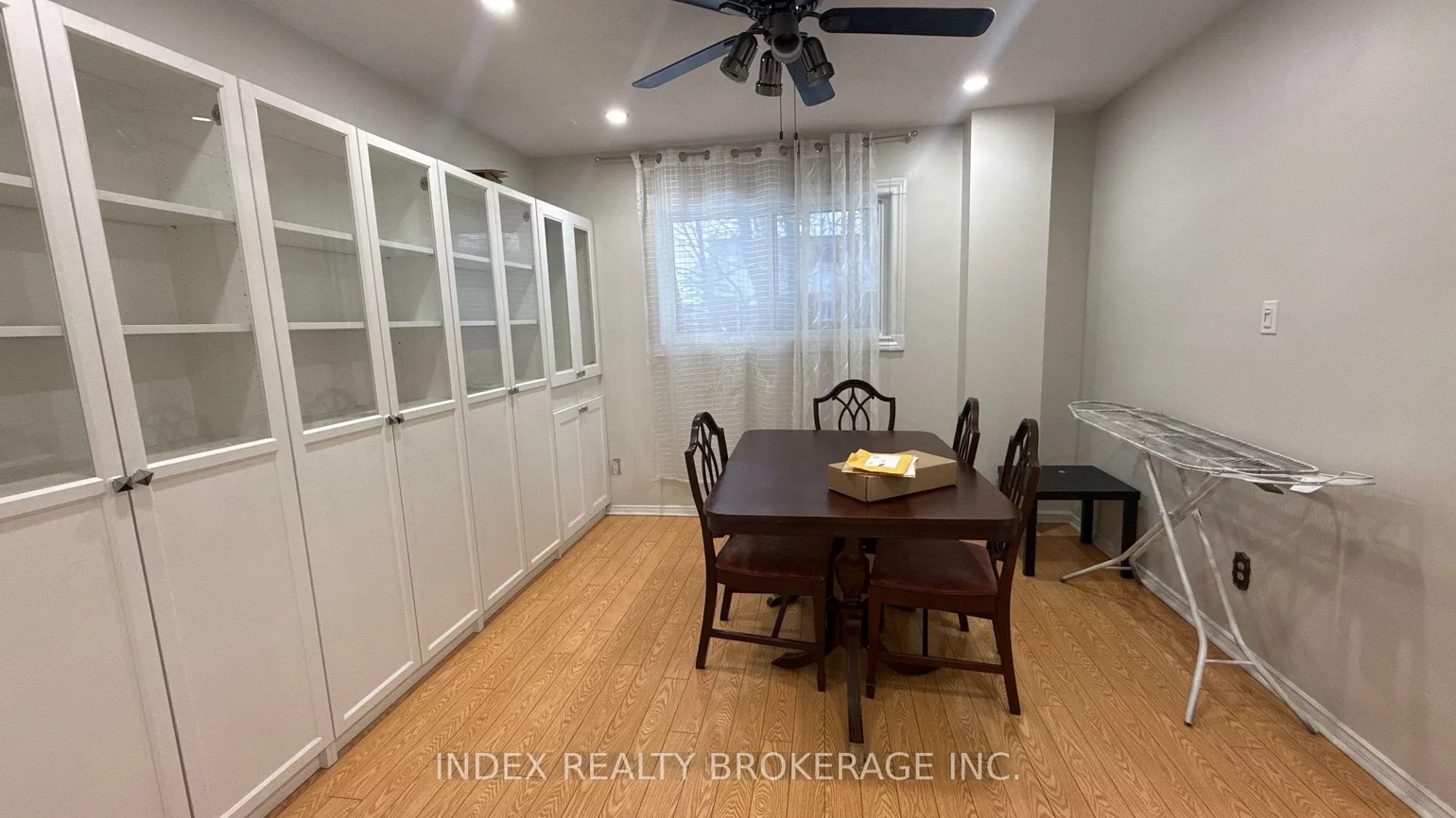 10, Lynwood, Madoc, Brampton