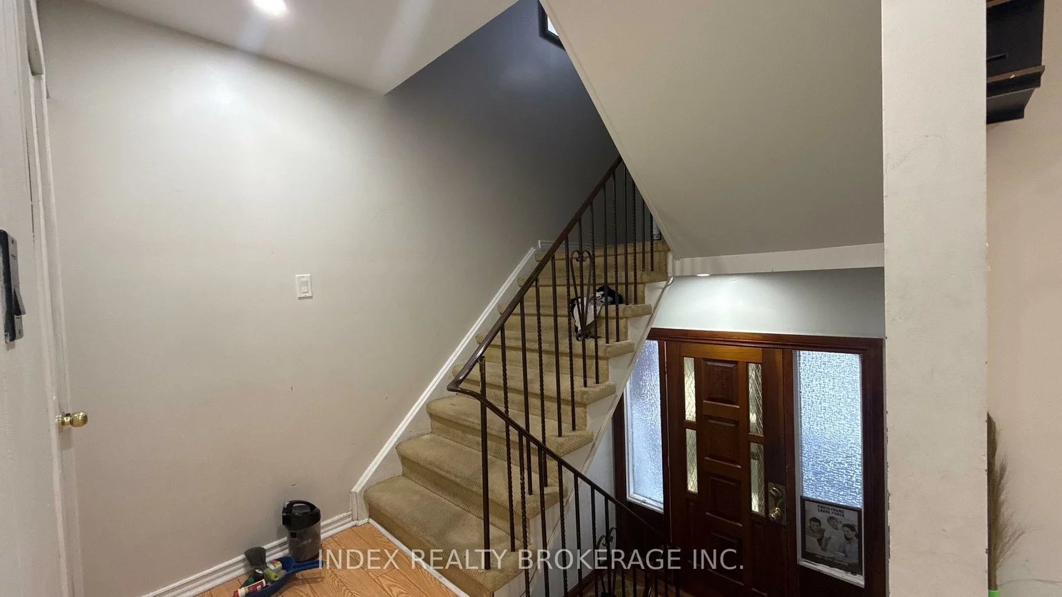 10, Lynwood, Madoc, Brampton