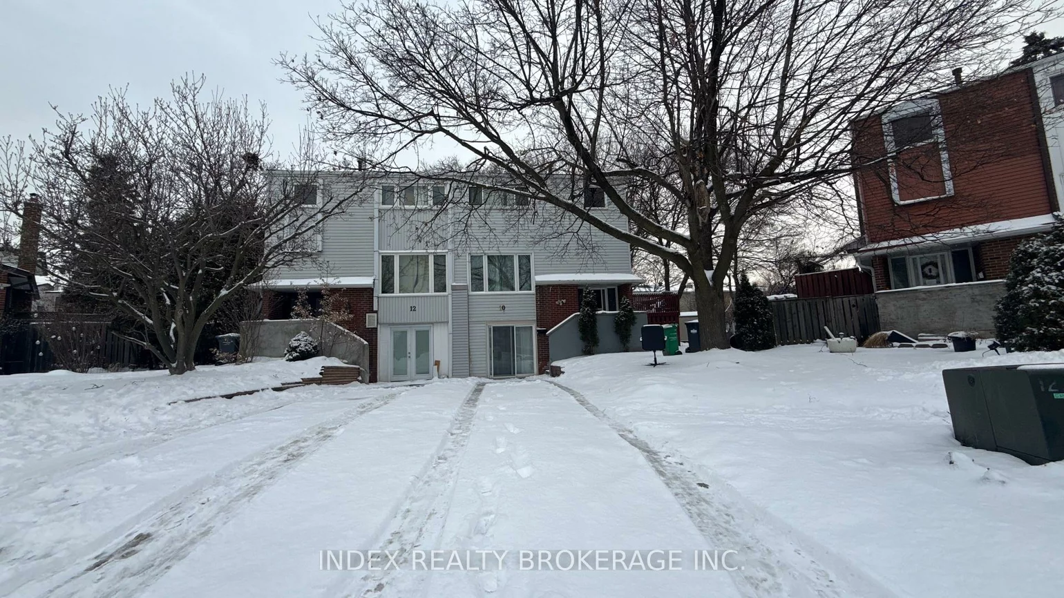 10, Lynwood, Madoc, Brampton