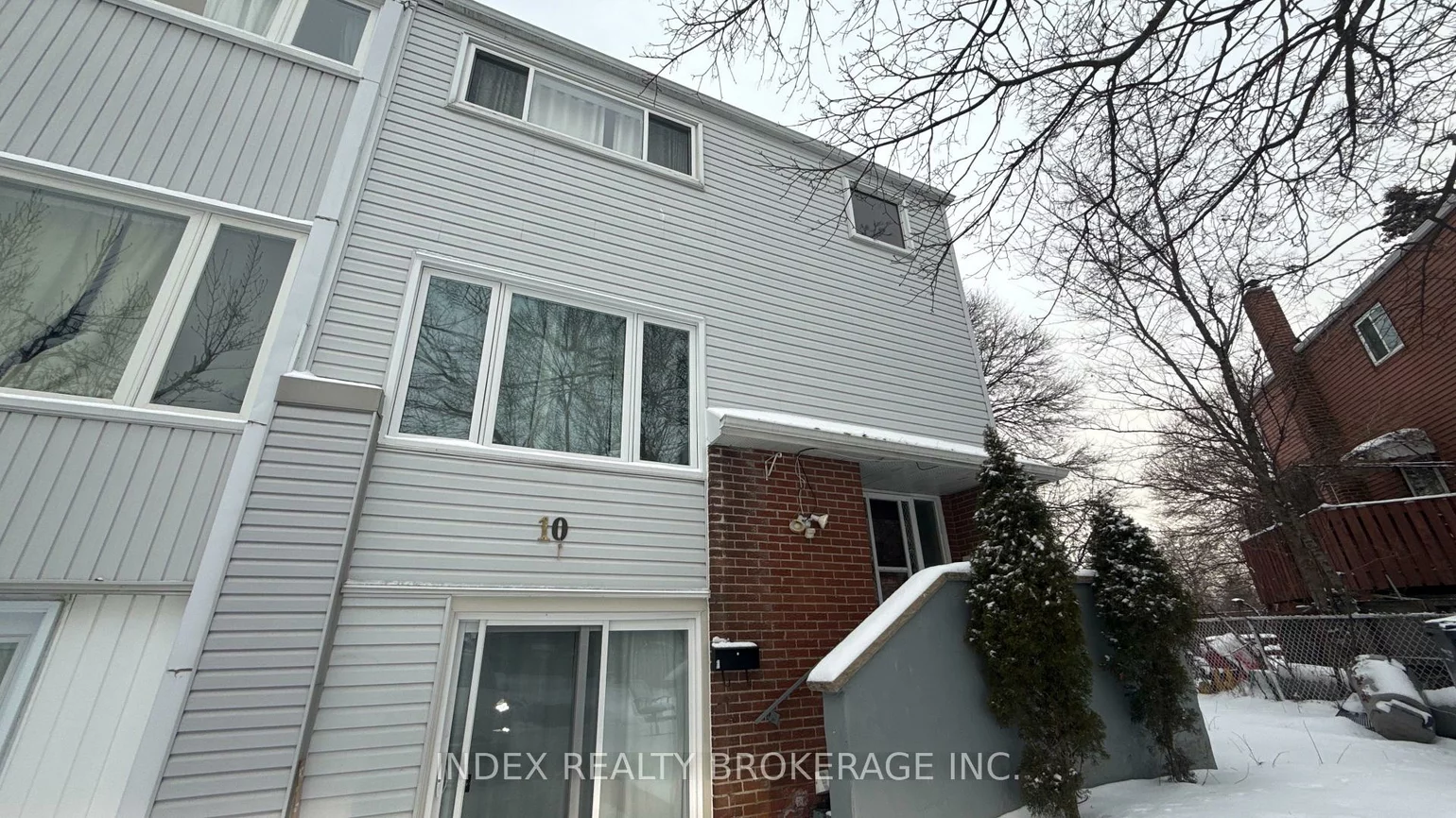 10, Lynwood, Madoc, Brampton