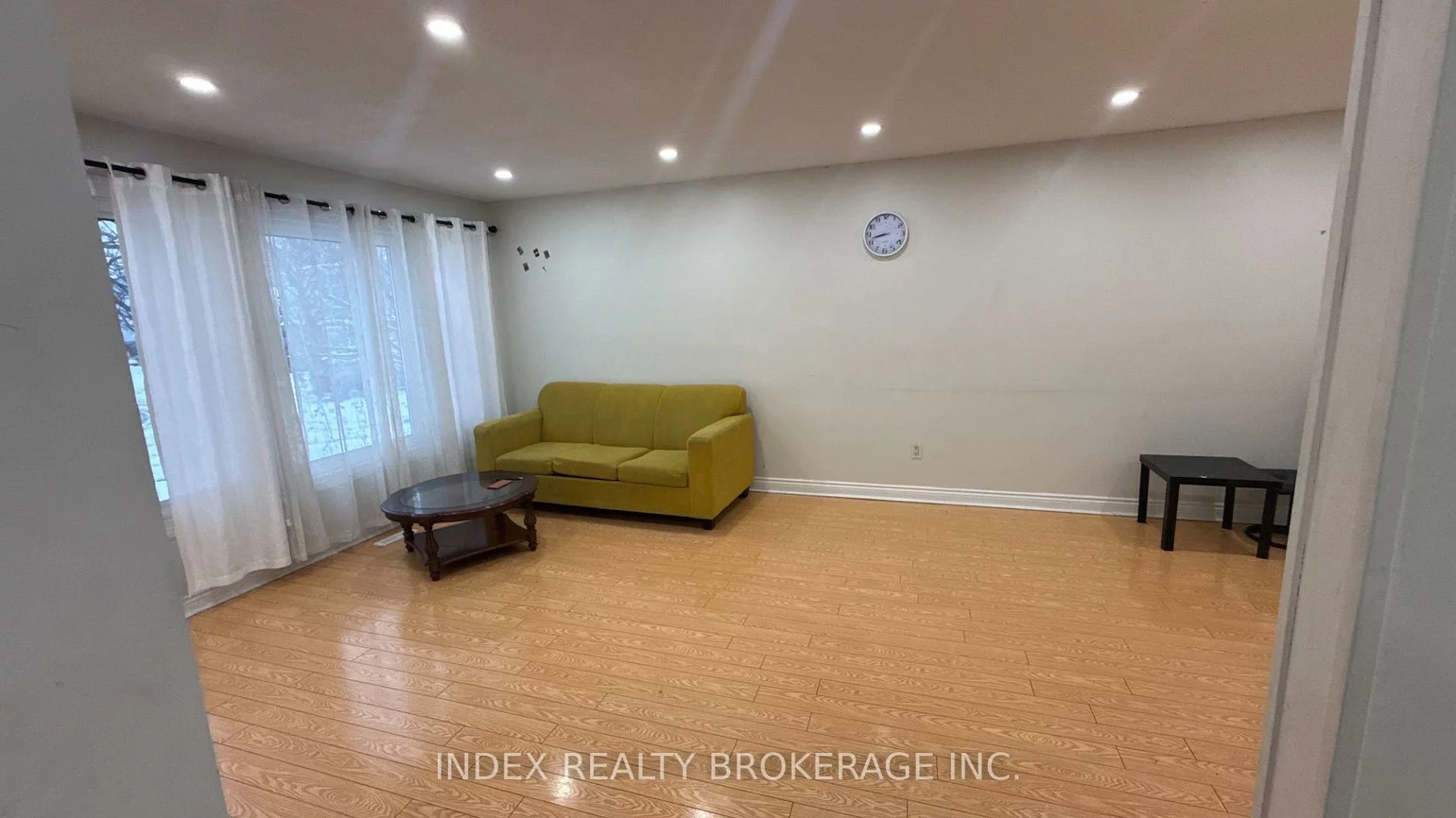 10, Lynwood, Madoc, Brampton