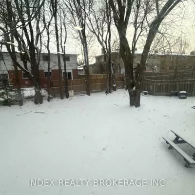 10, Lynwood, Madoc, Brampton