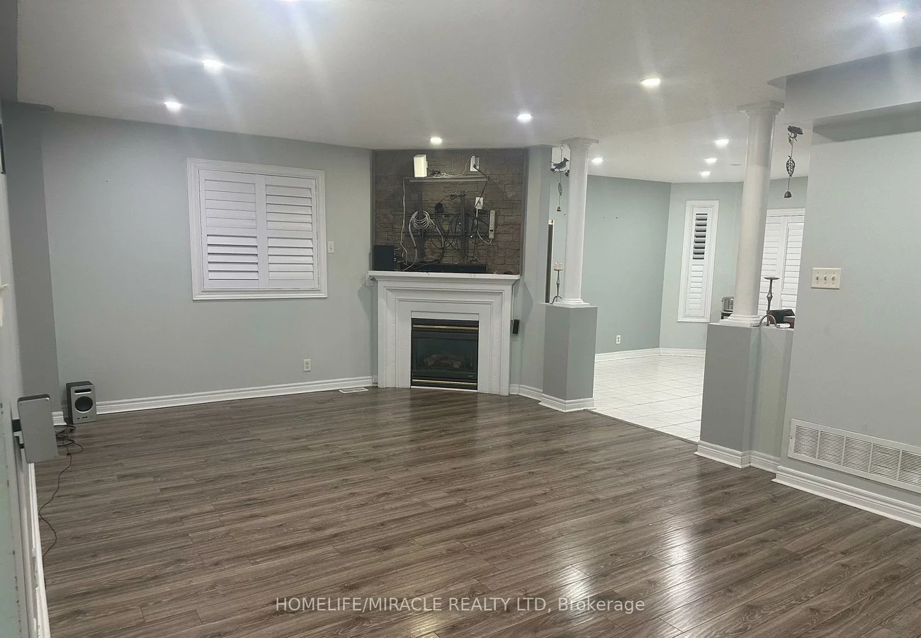 10, Pertosa, Fletcher's Meadow, Brampton