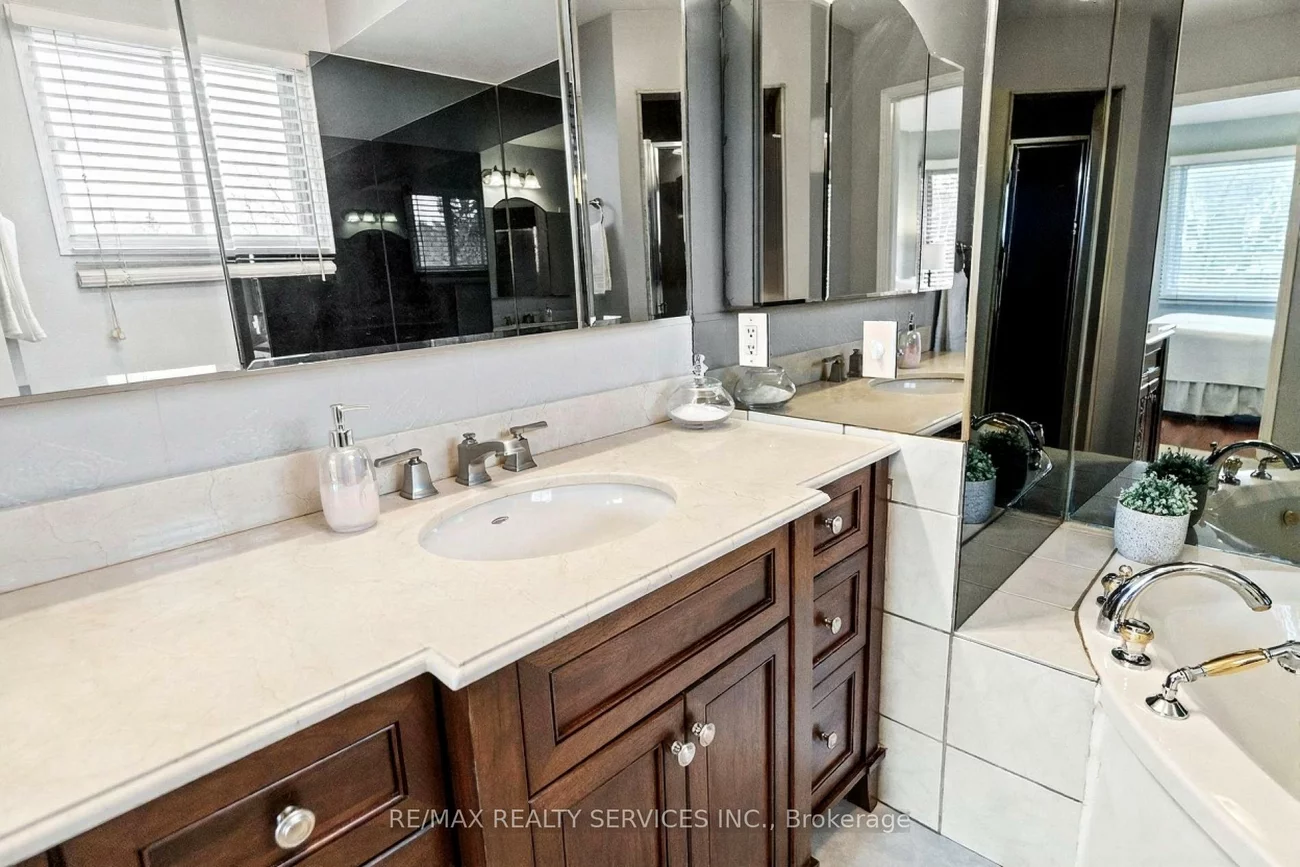 1, Brookbank, Snelgrove, Brampton