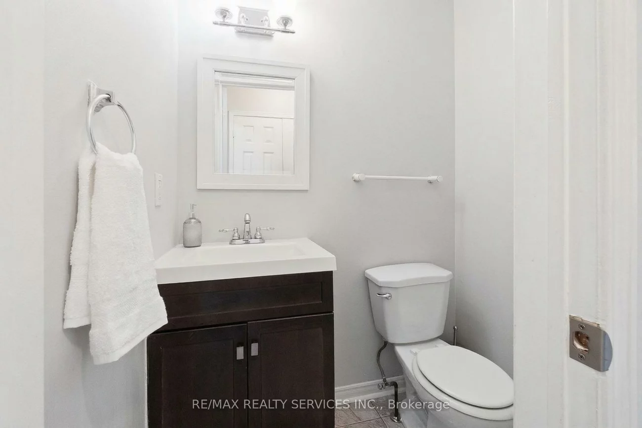 1, Brookbank, Snelgrove, Brampton