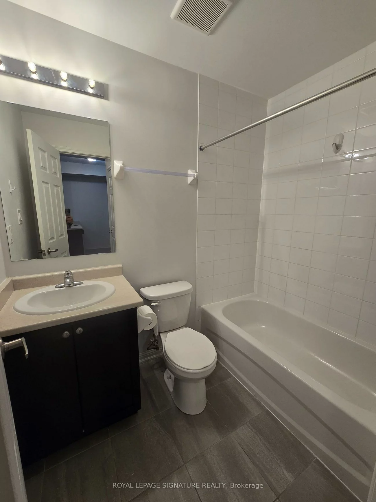 250, Sunny Meadow, Sandringham-Wellington, Brampton