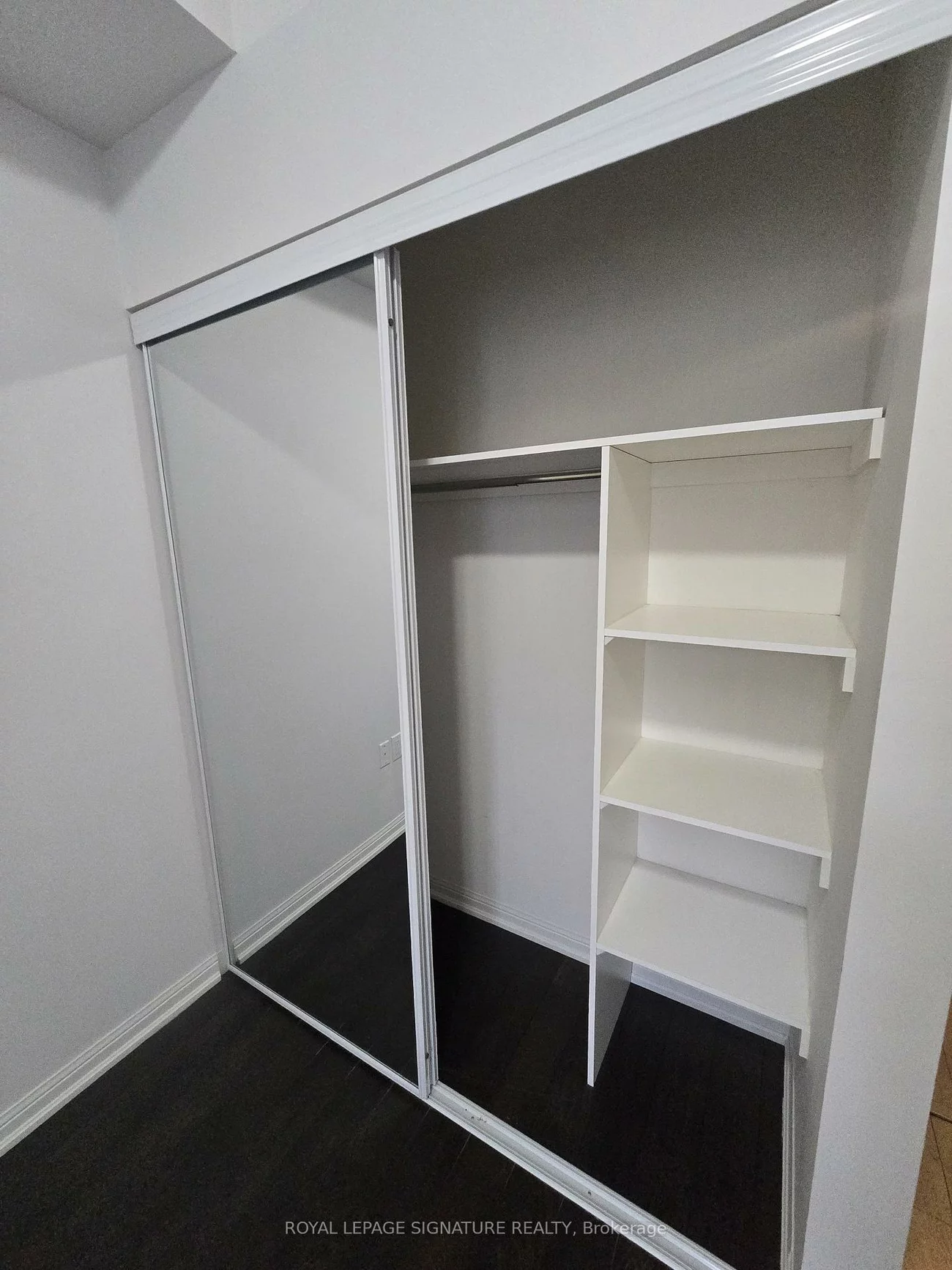 250, Sunny Meadow, Sandringham-Wellington, Brampton