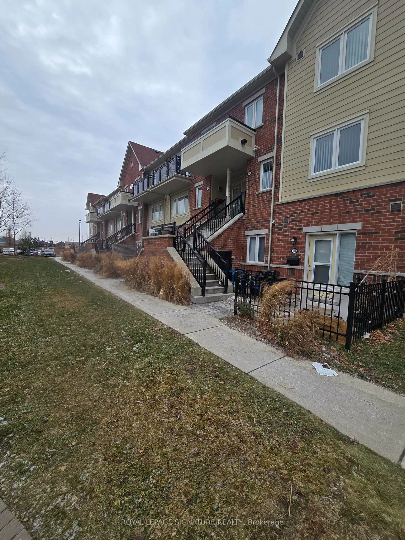 250, Sunny Meadow, Sandringham-Wellington, Brampton
