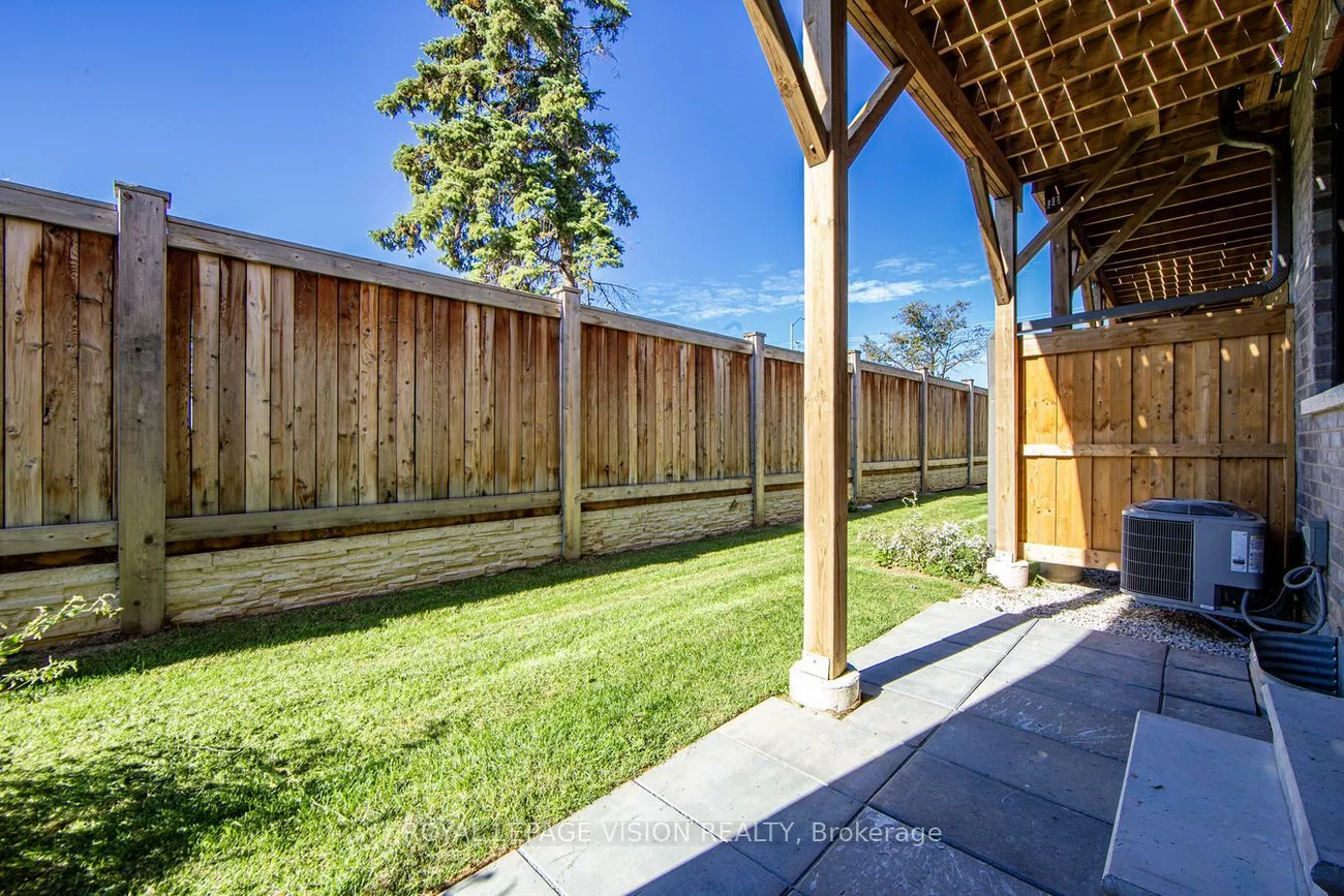 14, Folcroft, Credit Valley, Brampton