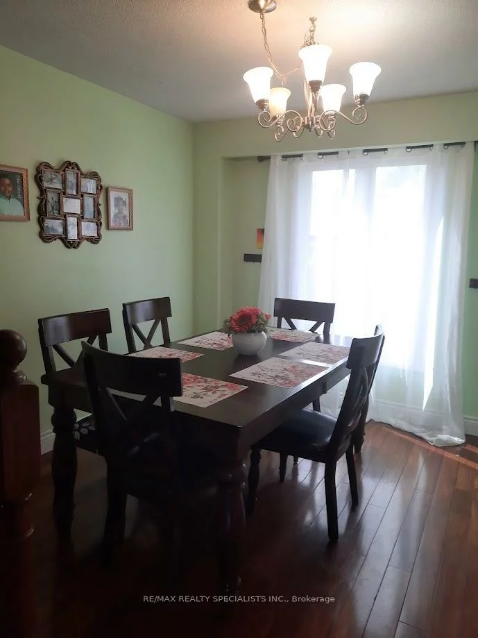 29, FANSHAWE, Heart Lake West, Brampton