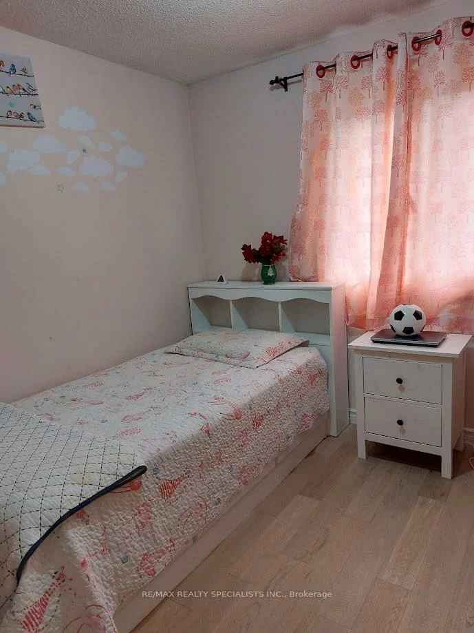 29, FANSHAWE, Heart Lake West, Brampton