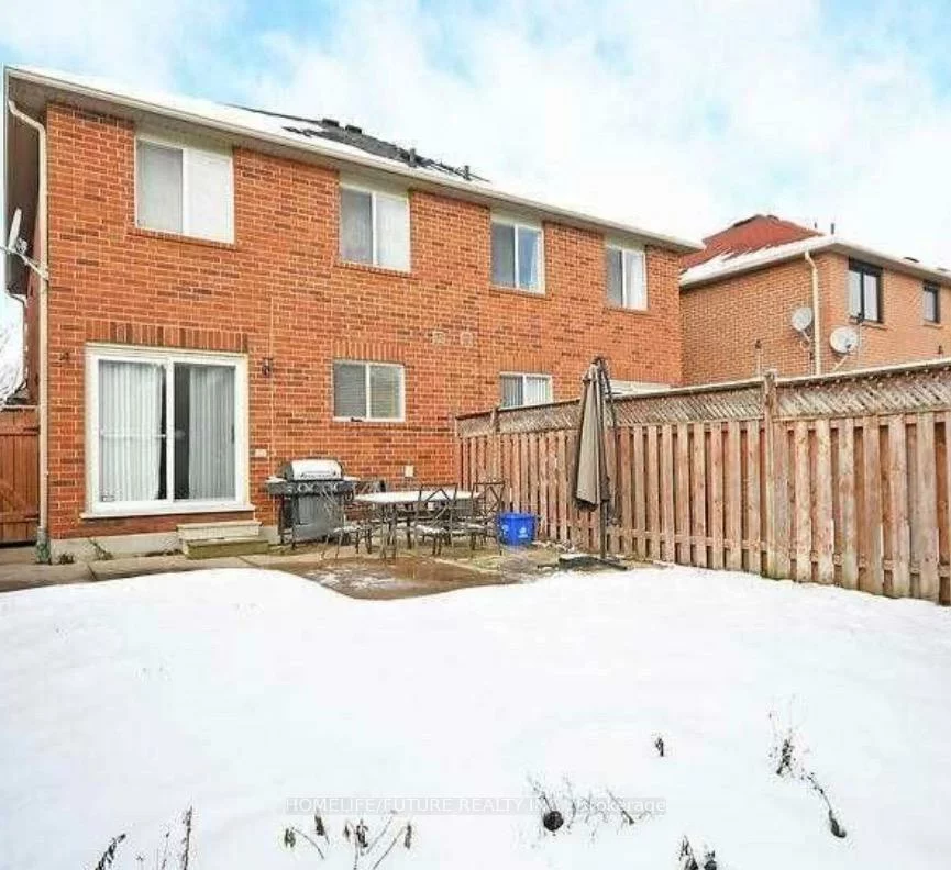 45, Secord, Fletcher's Meadow, Brampton