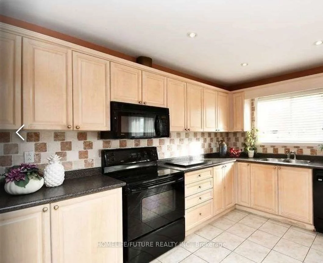 45, Secord, Fletcher's Meadow, Brampton