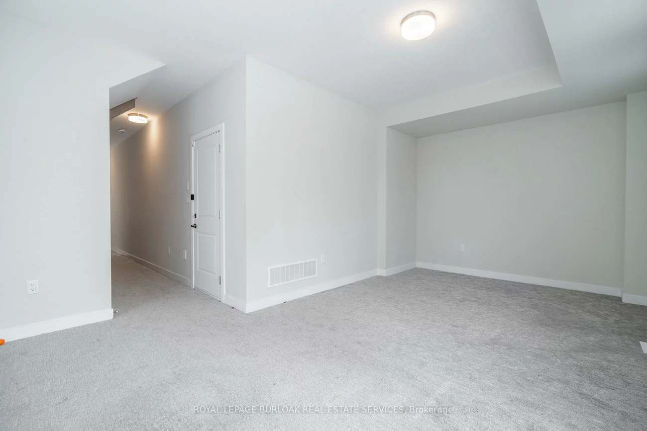 18, Folcroft, Credit Valley, Brampton