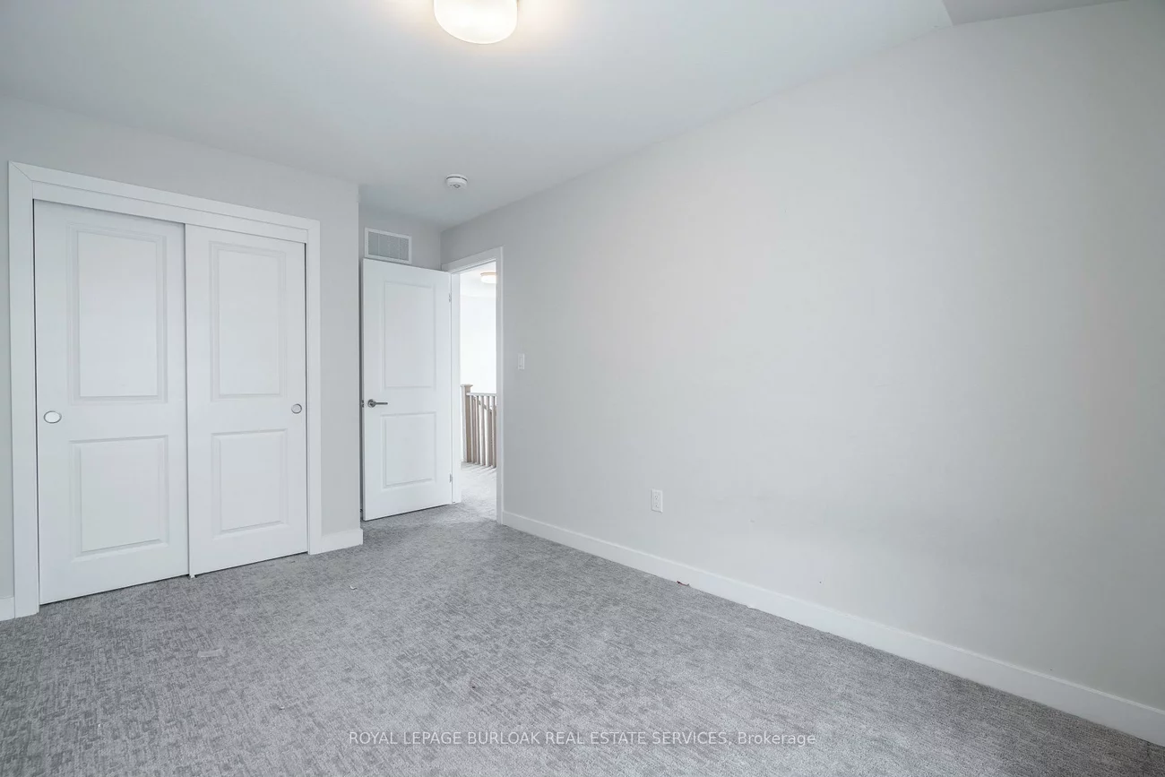 18, Folcroft, Credit Valley, Brampton