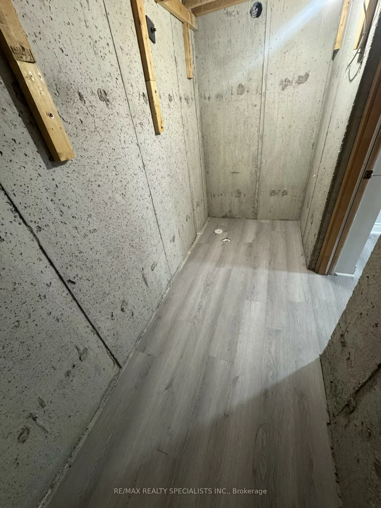 33, Bluffwood, Bram East, Brampton