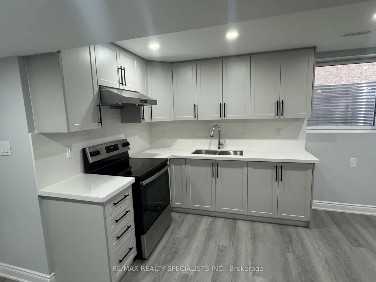 33, Bluffwood, Bram East, Brampton