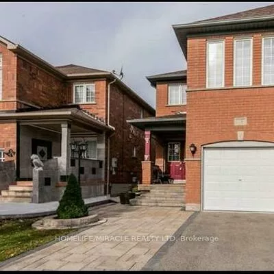 18, Vintage, Fletcher's Creek Village, Brampton