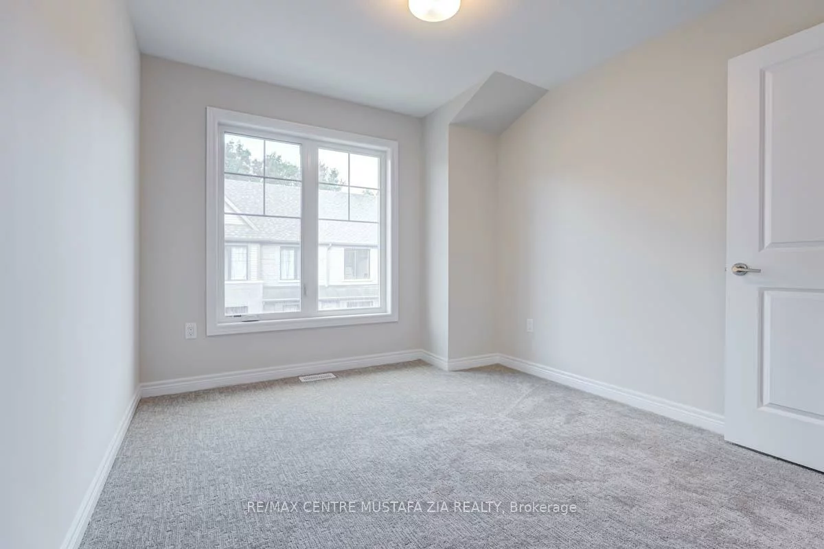 26, Folcroft, Credit Valley, Brampton