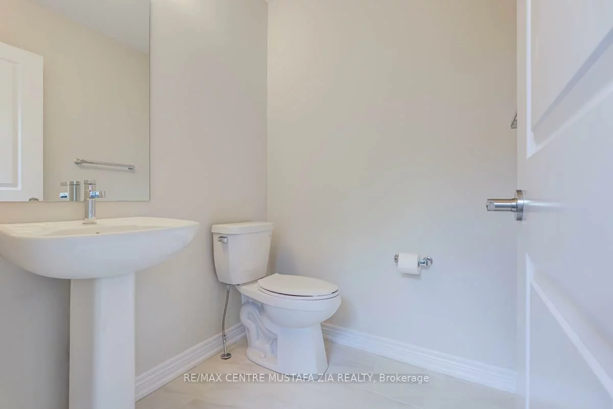 26, Folcroft, Credit Valley, Brampton