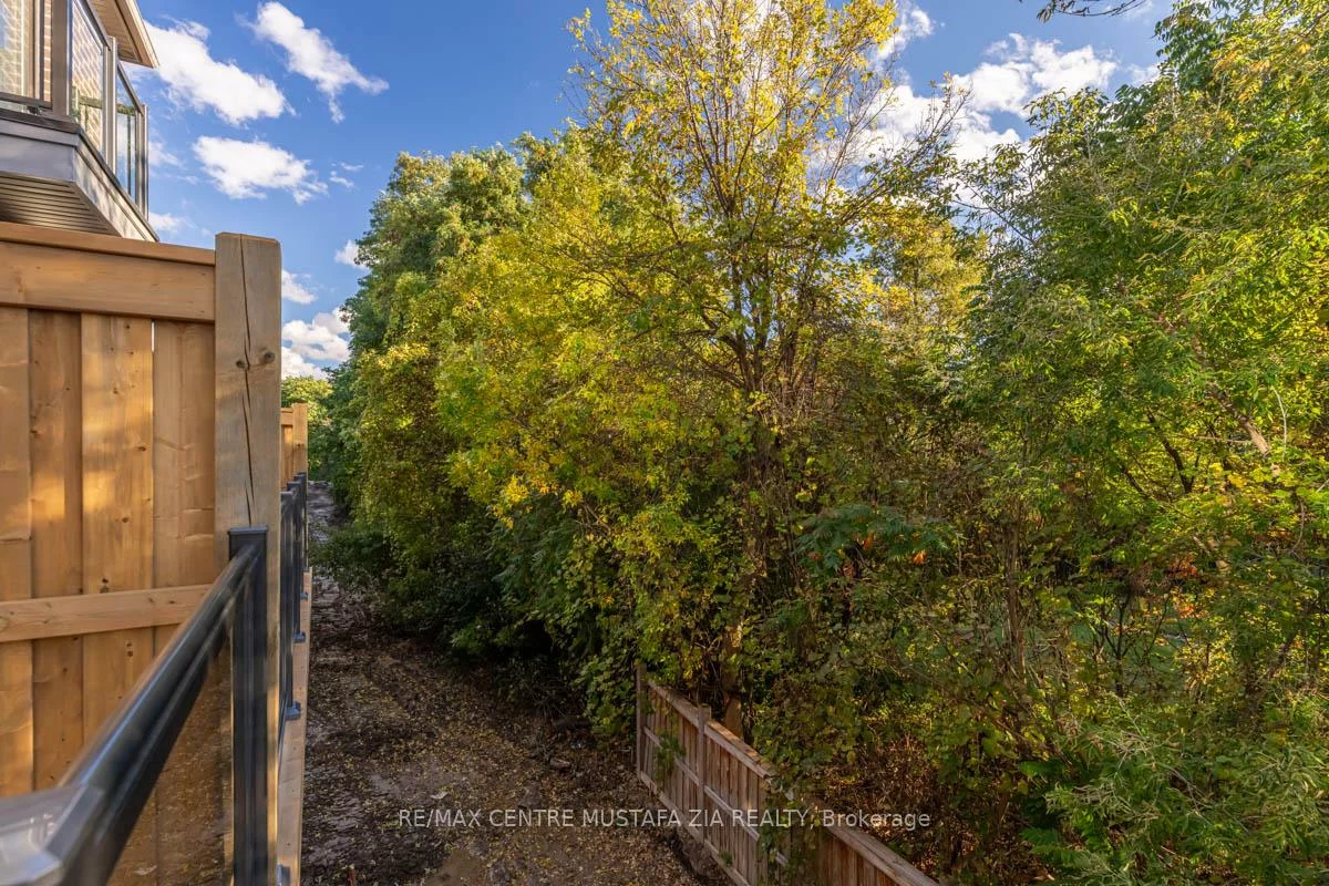 26, Folcroft, Credit Valley, Brampton