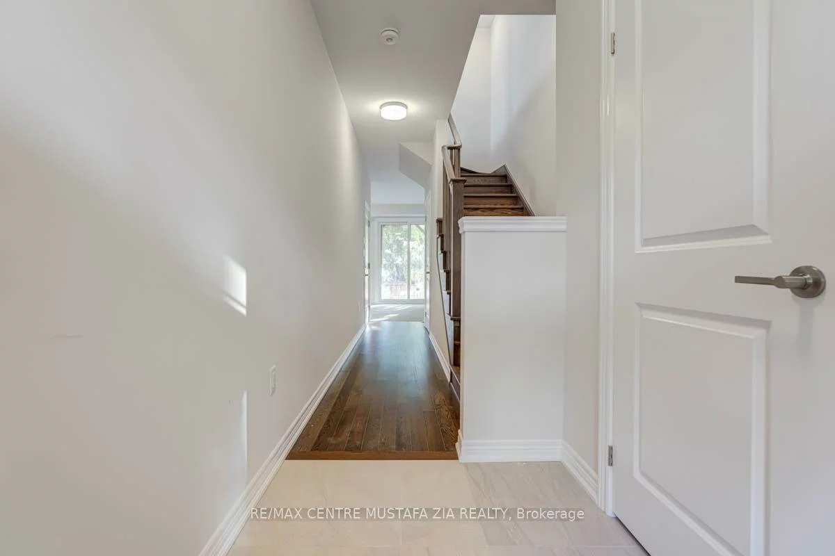 26, Folcroft, Credit Valley, Brampton