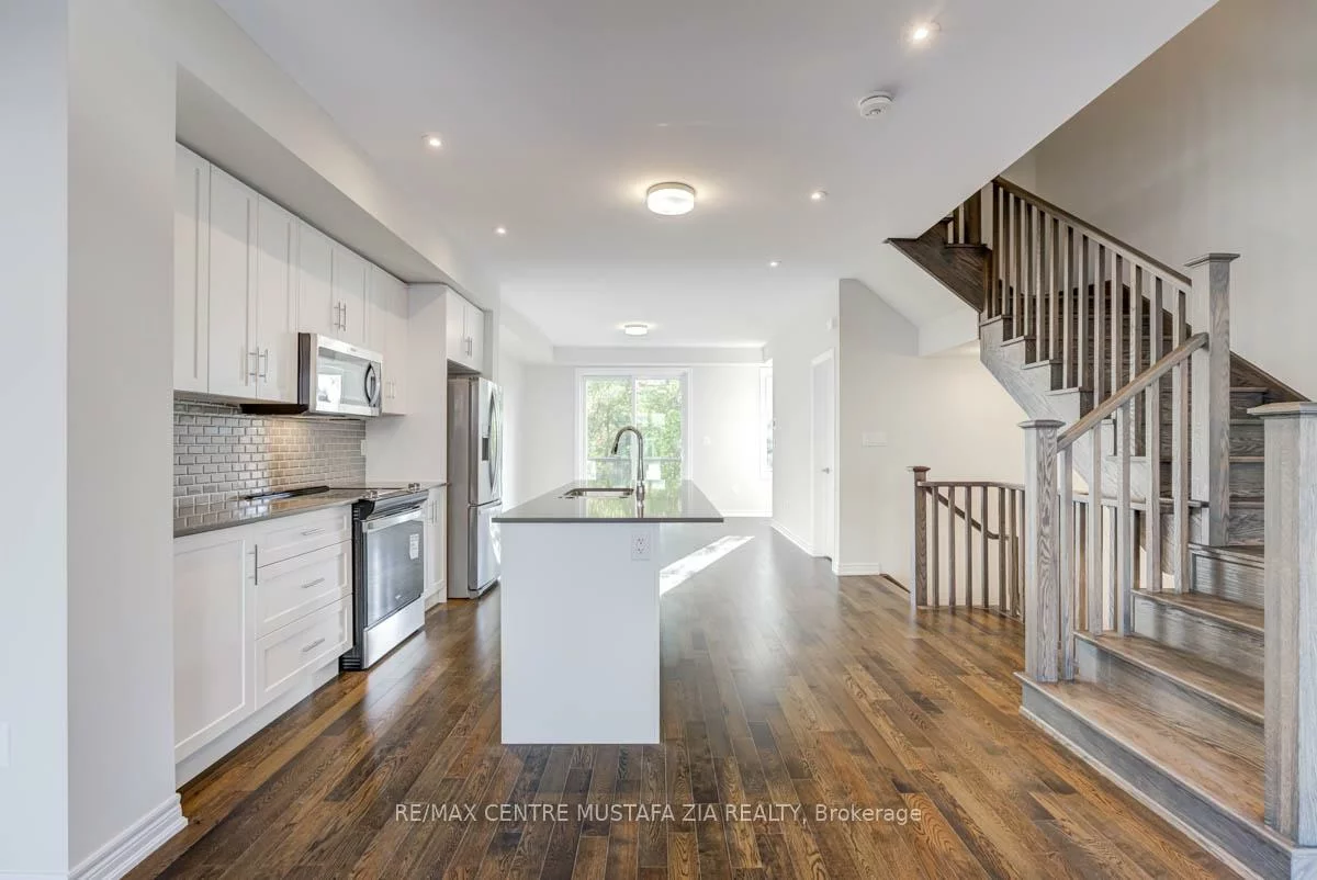 26, Folcroft, Credit Valley, Brampton