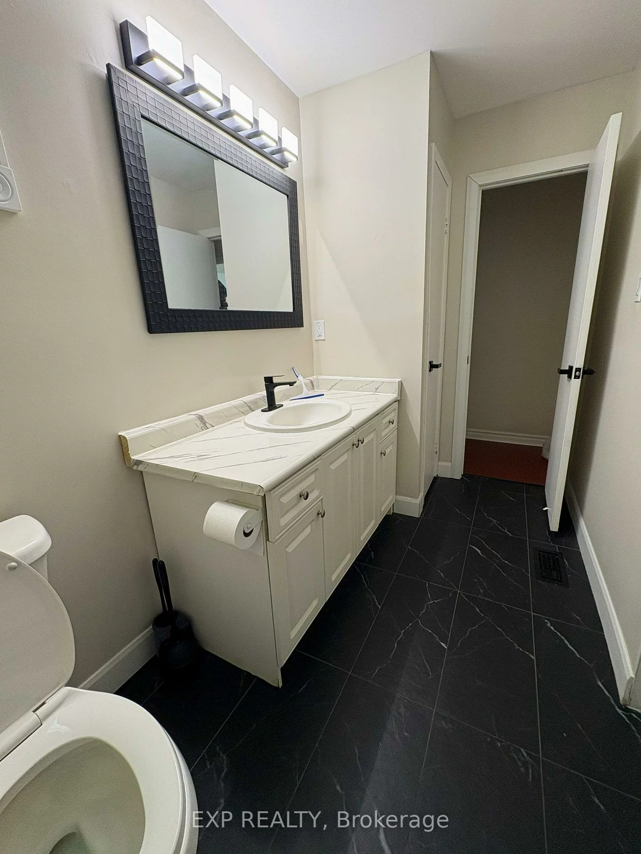 P38 Royal Salisbury , n/a, Madoc, Brampton