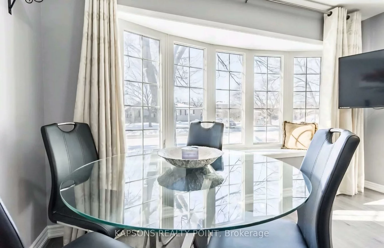 34, Finsbury, Southgate, Brampton