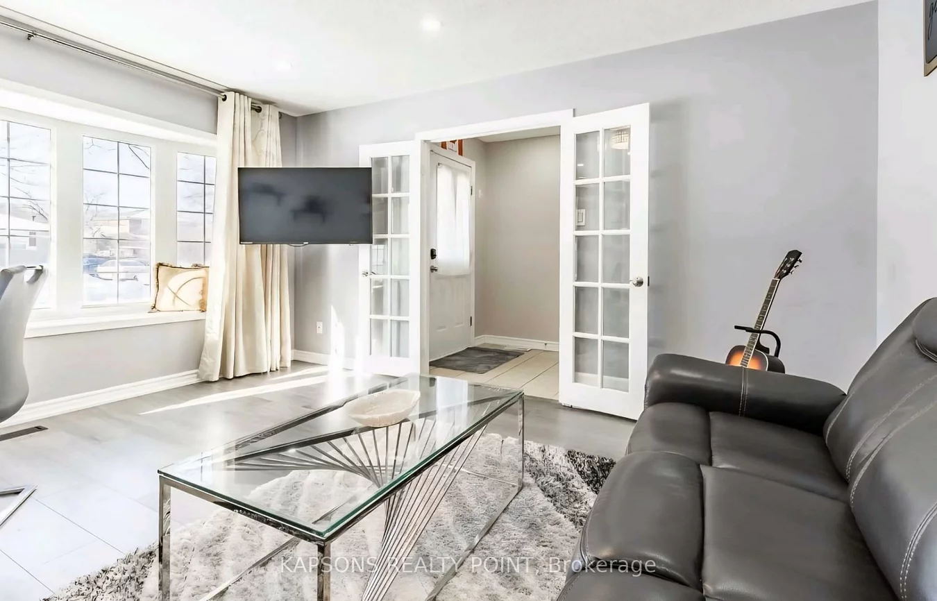 34, Finsbury, Southgate, Brampton