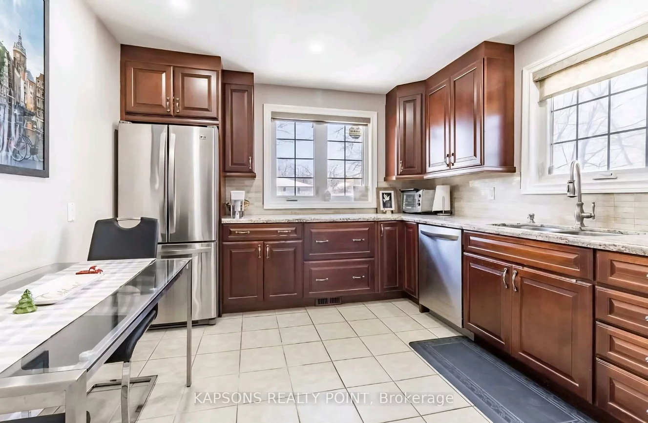 34, Finsbury, Southgate, Brampton