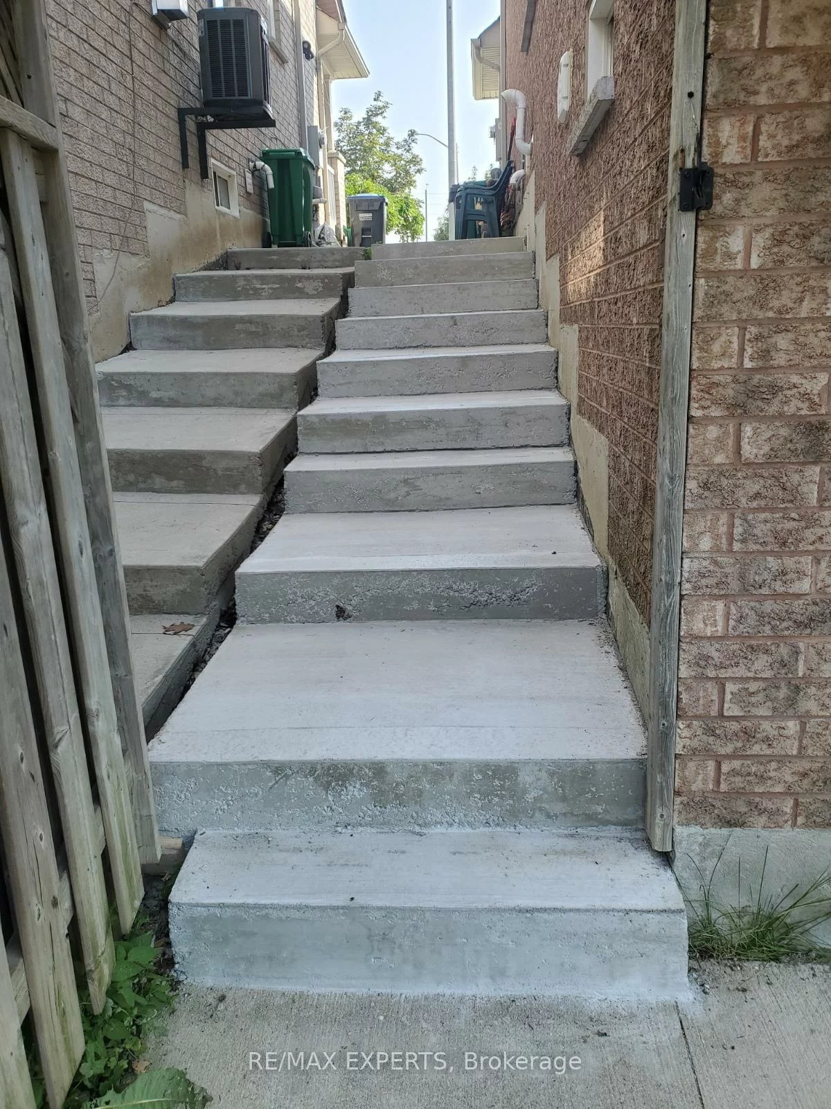 43, Eastview, Bram East, Brampton