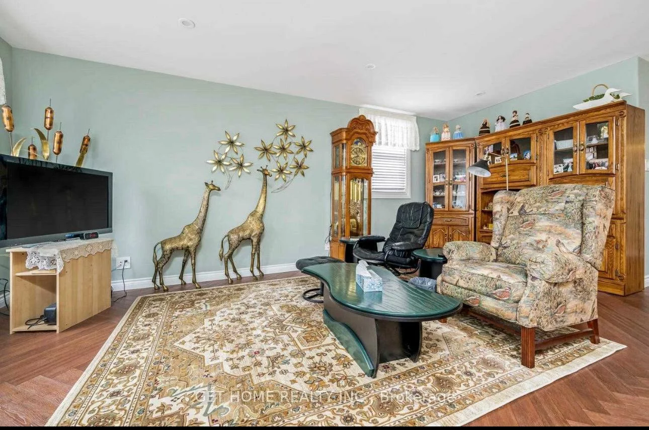 56, Jessie, Downtown Brampton, Brampton