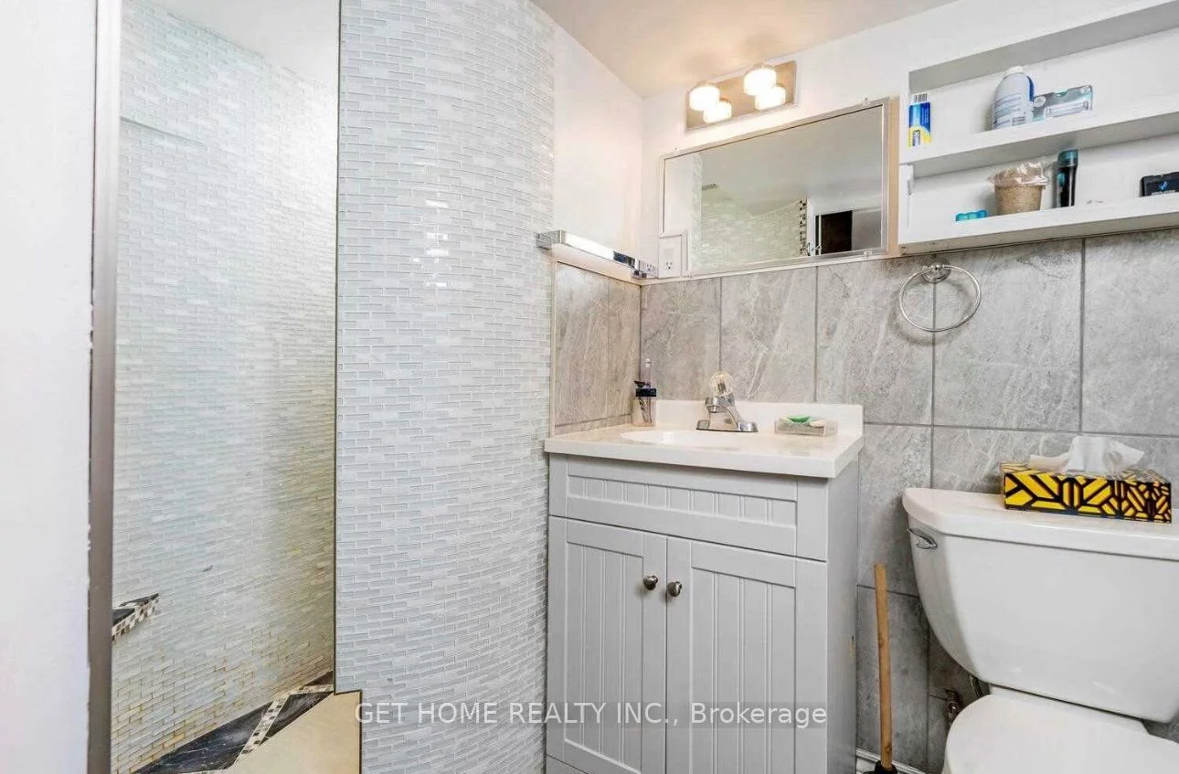 56, Jessie, Downtown Brampton, Brampton