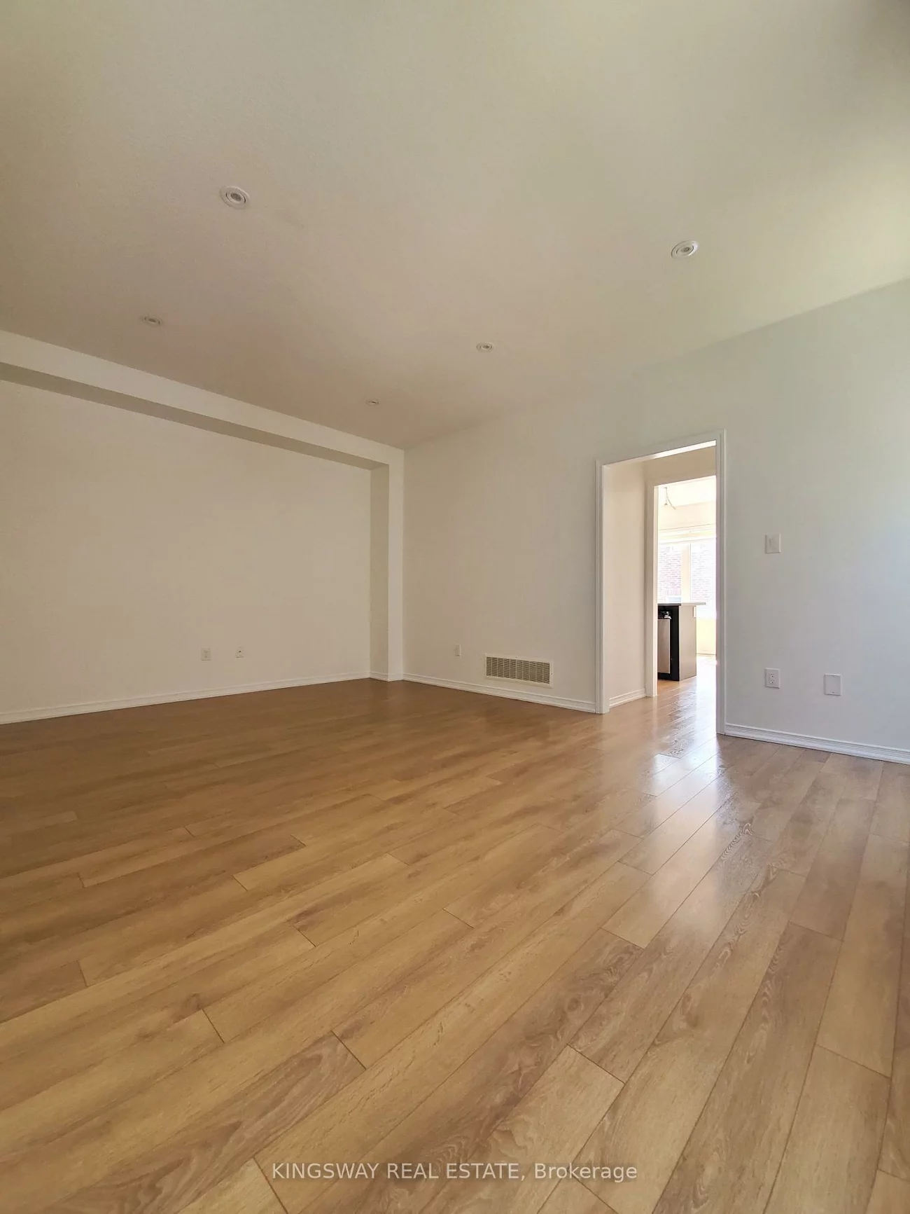 593, Remembrance, Northwest Brampton, Brampton