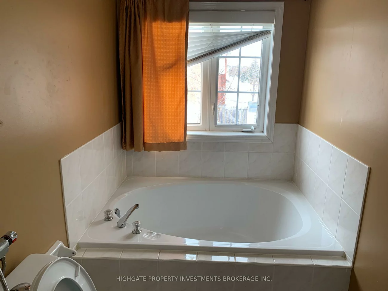 208, Tiller, Fletcher's Creek Village, Brampton