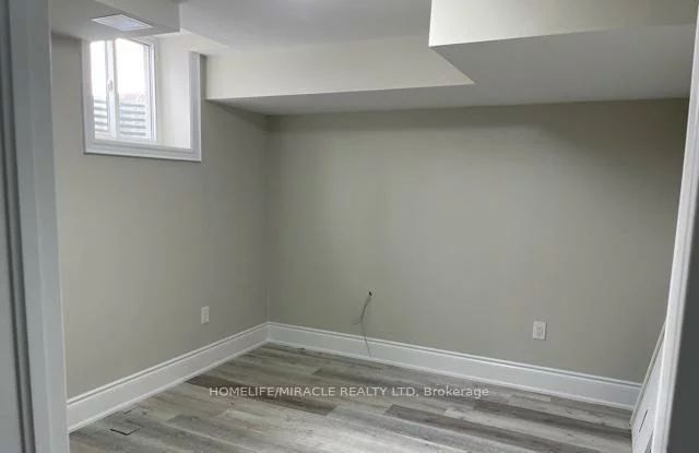 78, Saint Dennis, Sandringham-Wellington North, Brampton