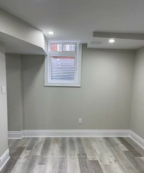 78, Saint Dennis, Sandringham-Wellington North, Brampton