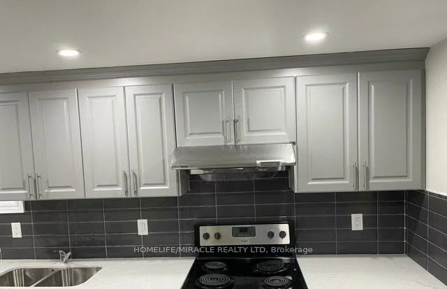 78, Saint Dennis, Sandringham-Wellington North, Brampton