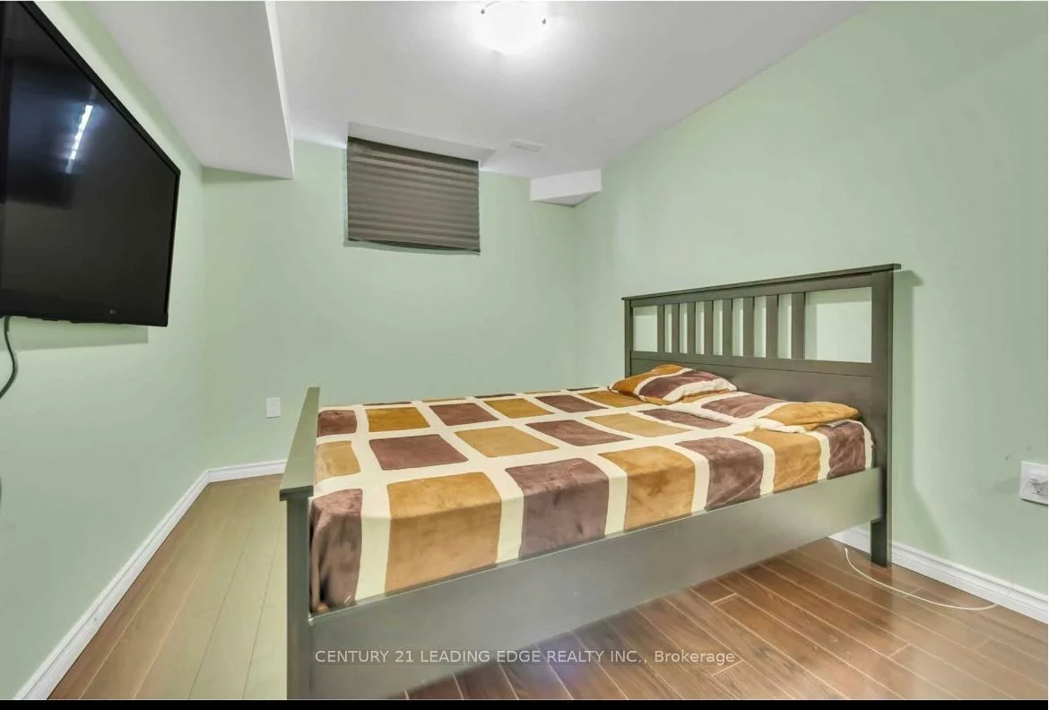 2, Desert Sand, Sandringham-Wellington, Brampton