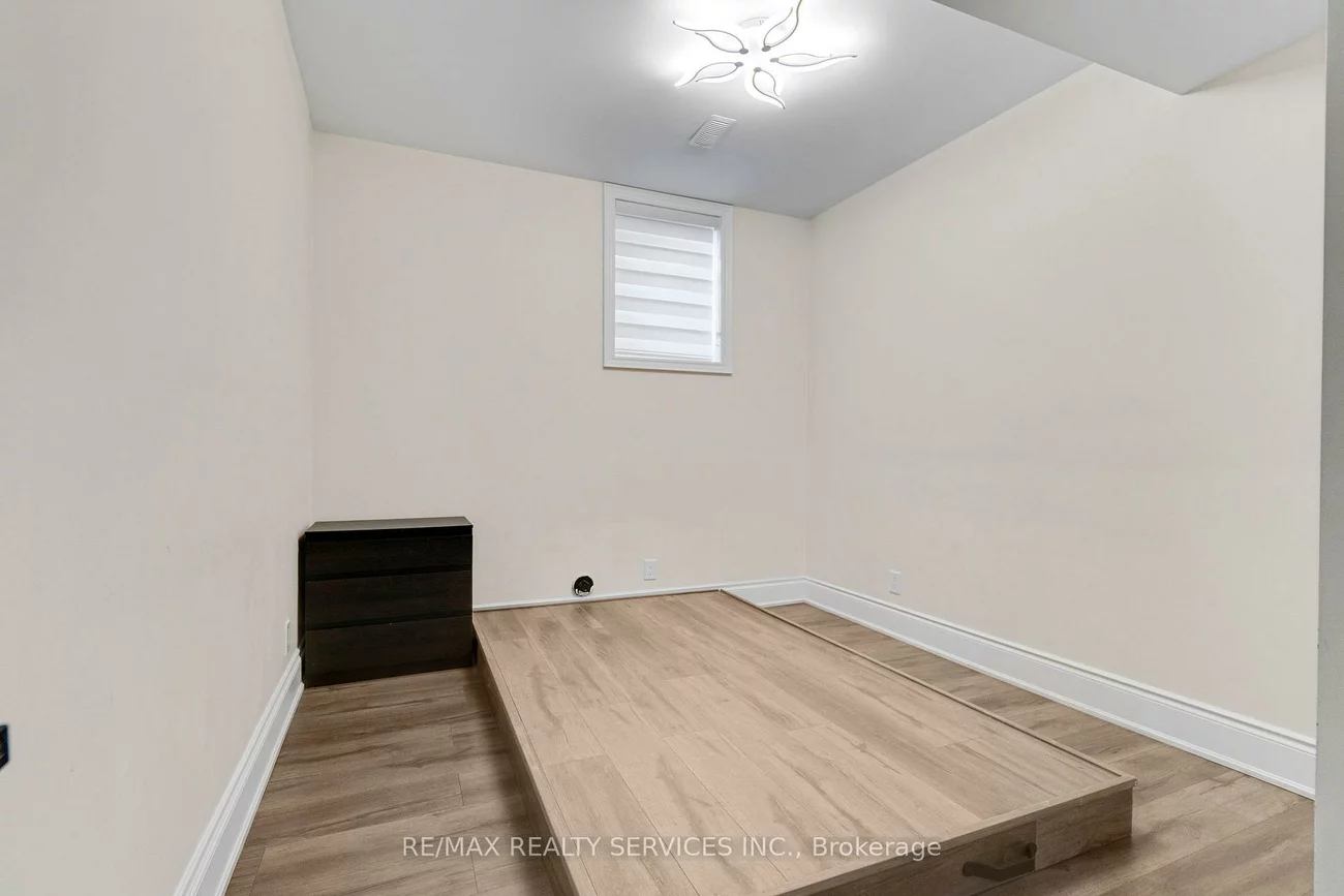 66, Hanbury, Credit Valley, Brampton