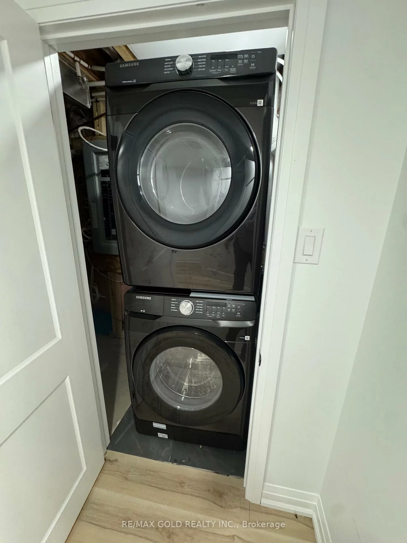 15, Eastman, Credit Valley, Brampton