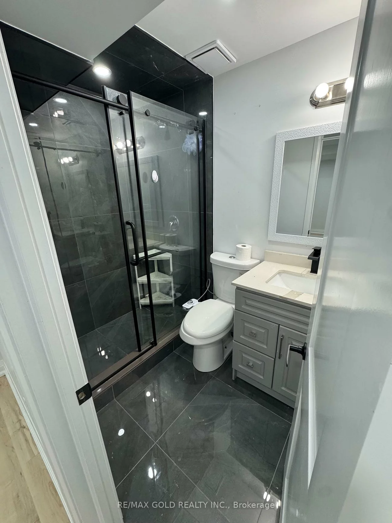 15, Eastman, Credit Valley, Brampton