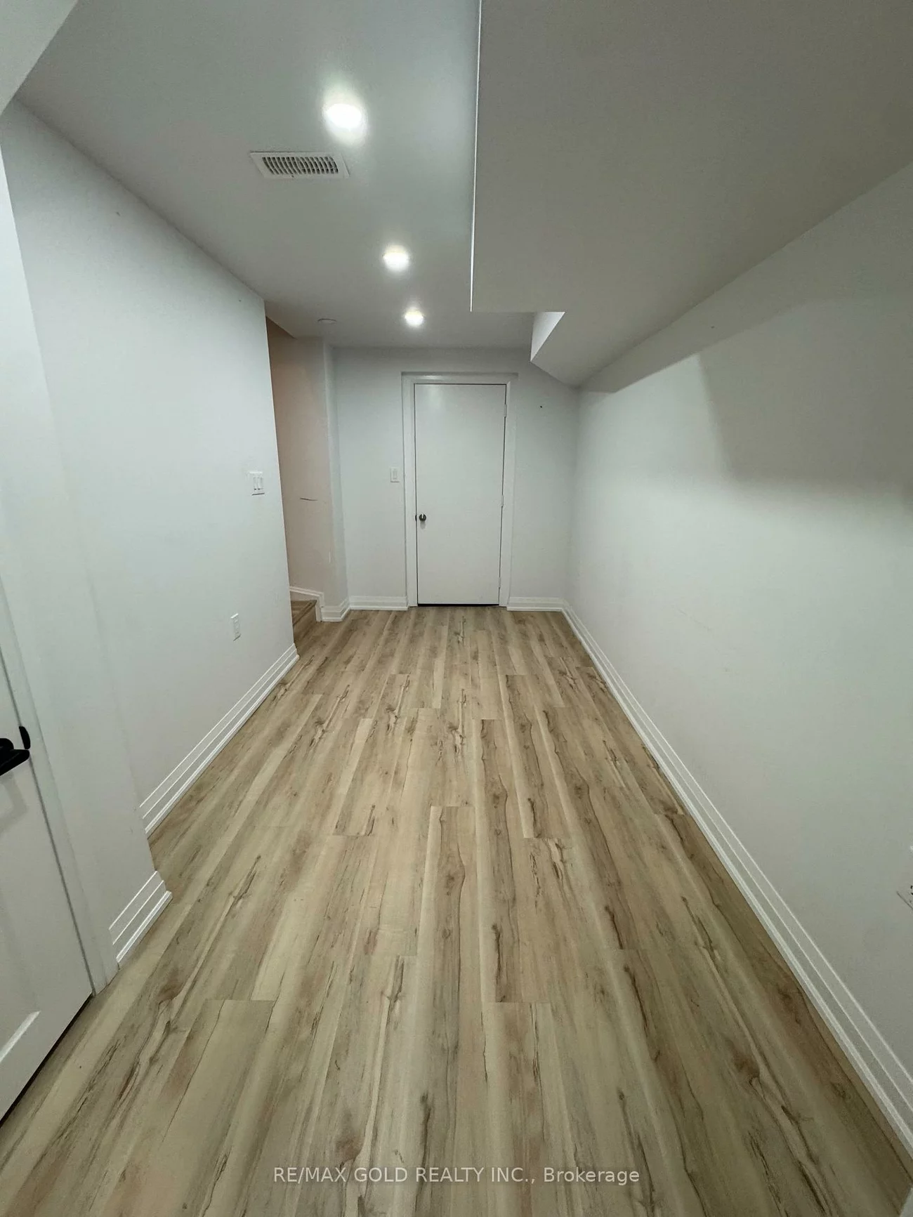 15, Eastman, Credit Valley, Brampton