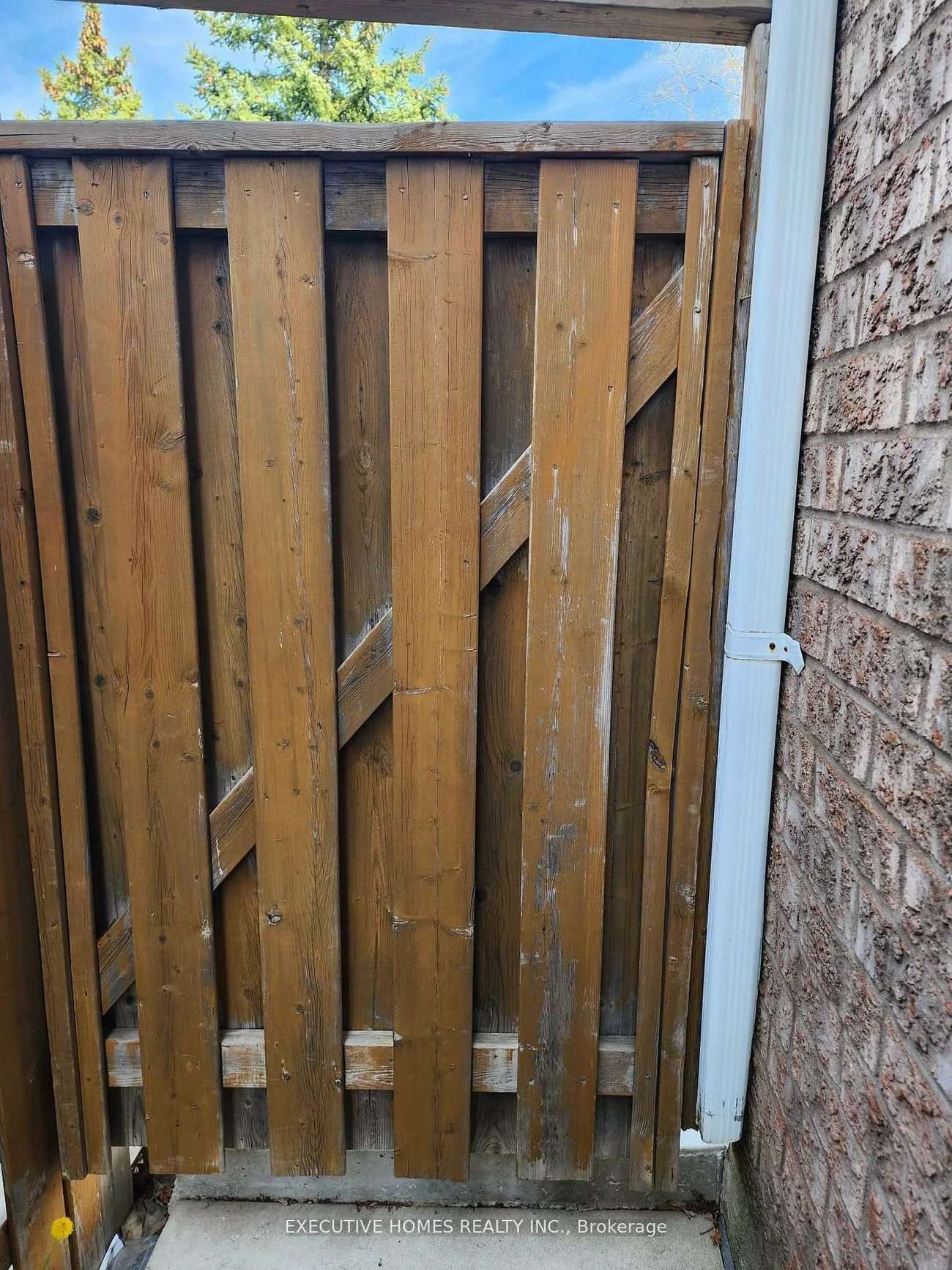 114, Porchlight, Fletcher's Creek Village, Brampton